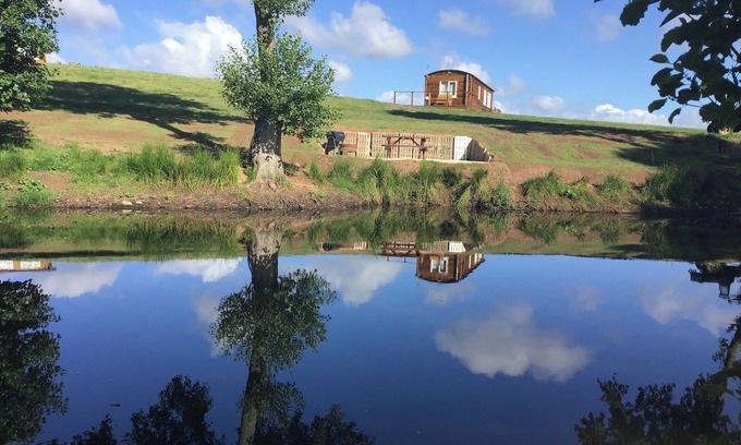 Llanvair Kilgeddin Cottage | POPPY, with a garden in Raglan