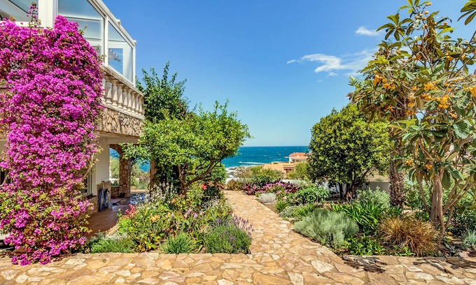 Port de la Selva Apartment | Port de la Selva 95 - Apartment right on coastline