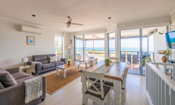 Port Willunga House | Port Willunga Ocean Views Beachhouse