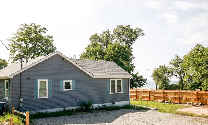 Porter Beach House | Porter Beach Vacation Getway! Lake Michigan Beachside Home - Newly Remodeled