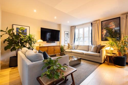 Colville House | Portobello Mews House in Notting Hill