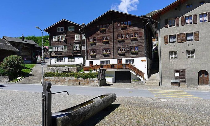 Grafschaft Apartment | Poschthüs 3.OG Ost by Interhome