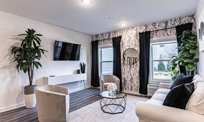 Hillsborough Apartment | Posh Living condo in hillborough