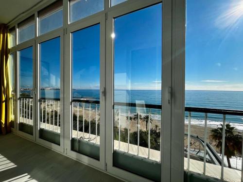 Raval Roig Apartment | Postiguet Beach by United Renters