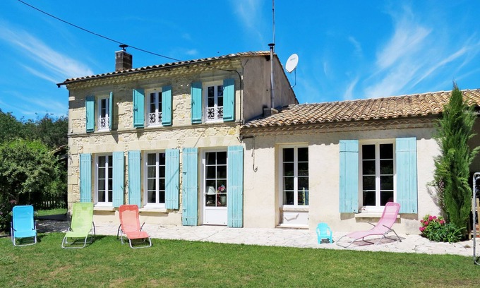Naujac-Sur-Mer House | Poumeyrette by Interhome