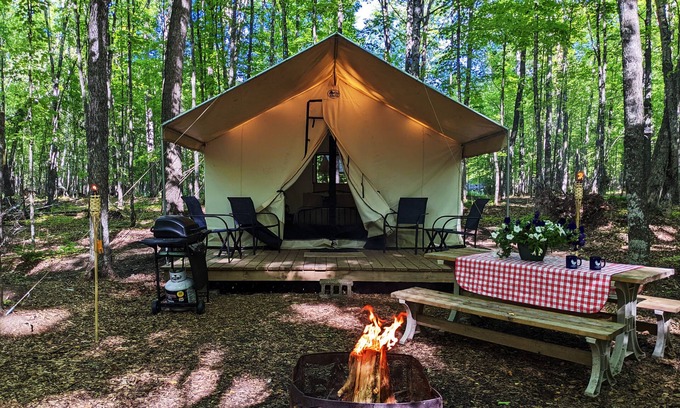 Phelps Hotel | POV Lake Resort & Glamping Campground