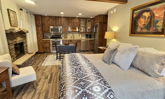 Taos Ski Valley Condo | Powderhorn 301 and 302