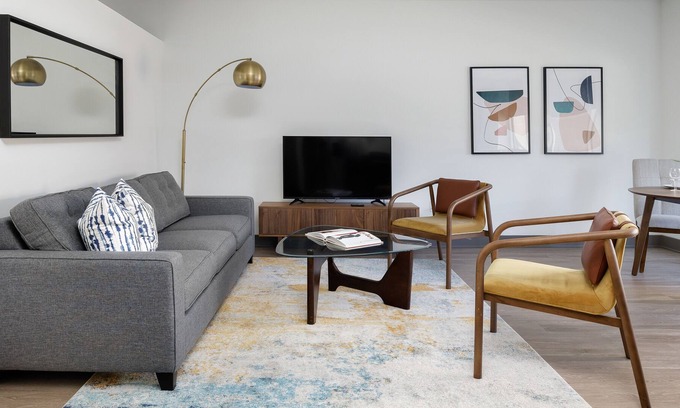 Downtown Kansas City Apartment | Power & Light District | Free Parking + W&D | Zencity