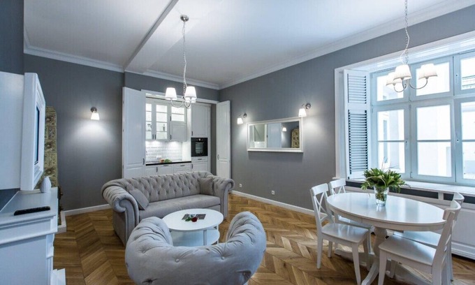 Srodmiescie Południowe Apartment | Poznańska Metro Centrum Apartment