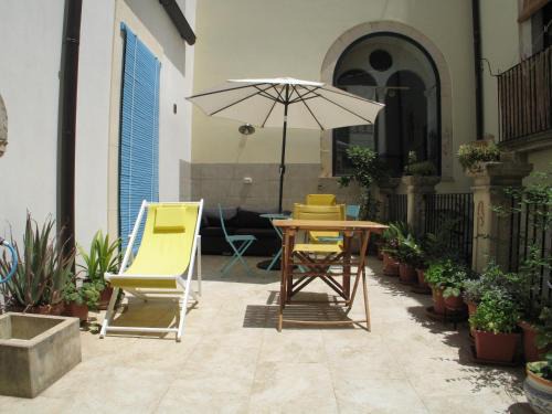 Palazzolo Acreide Historic Centre Apartment | Pozzo Luce
