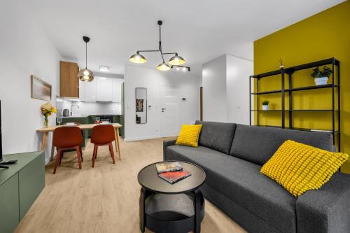 Praga Apartment | Praga Apartment - Metro, Vistula River nearby - by Rentujemy