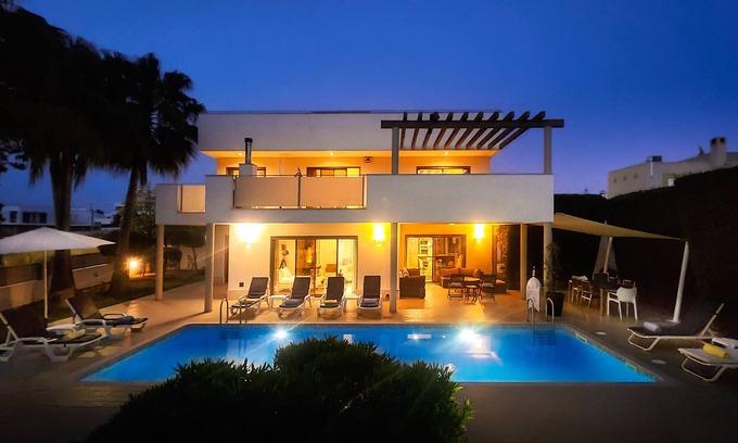Castelo Villa | Praia by Check-in Portugal