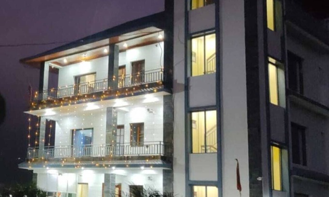Holta Hotel | Prem BNB By Madstays