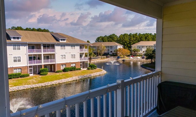 North Myrtle Beach Condo | Premier Golf Location - Barefoot Resort! Family/dog friendly - 2 pools/beach!