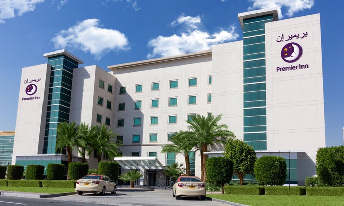 Dubai Investment Park Hotel | Premier Inn Dubai Investment Park