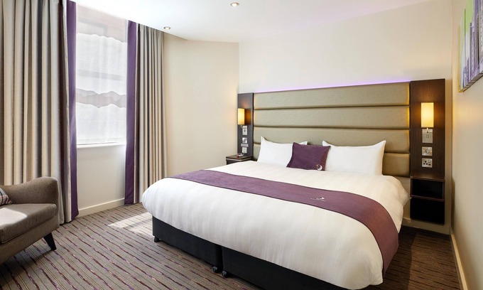 Polmont Hotel | Premier Inn Falkirk East