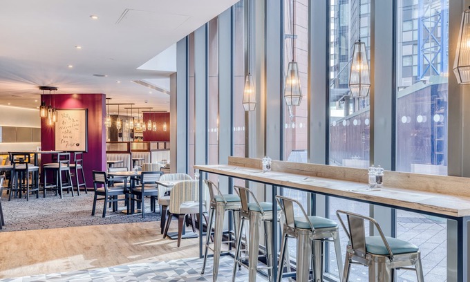 Hammersmith Hotel | Premier Inn London Hammersmith - Talgarth Road