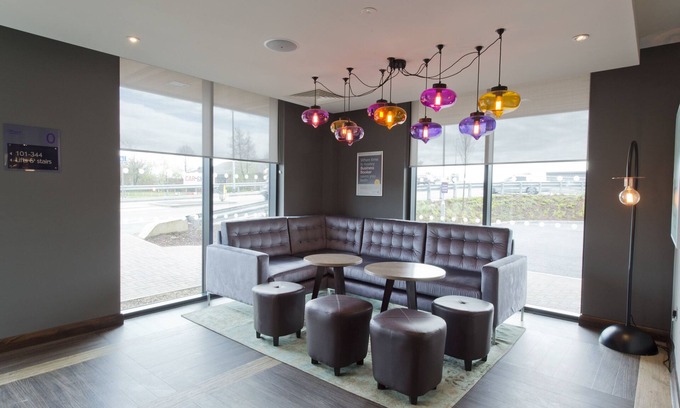 Slough Hotel | Premier Inn Slough West - Slough Trading Estate