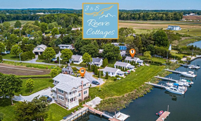 Aquebogue House | Premier Waterfront Cottage 1