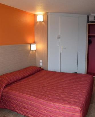 Villers-Saint-Paul Hotel | Premiere Classe Creil - Villers Saint Paul