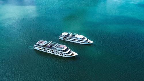 Bai Chay Boat Rental | Premium Cruises Halong - Lanha Bay
