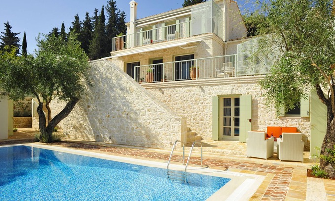 Kassiopi Villa | Prestige Villas | KASSIOPI VILLAGE | Luxury 4 Bedrooms with Pool