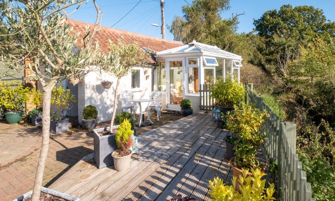 Wissett Apartment | Pretty cottage studio set in lovely countryside close to the Heritage coast