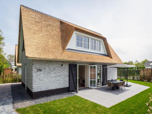 De Koog House | Pretty Holiday Home in De Koog Texel with Garden
