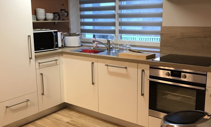 Carantec House | Pretty seaside townhouse with patio completely renovated *