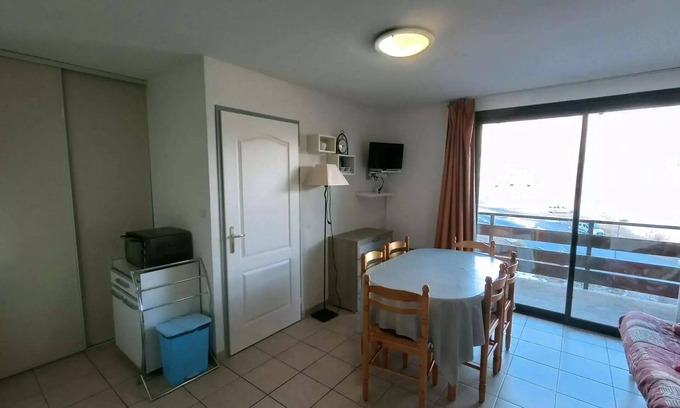 Reallon Apartment | Pretty T2 resort center 6 sleeps in Réallon B25