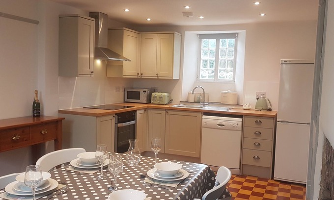 Kilkhampton Cottage | Pretty victorian cottage with loads of character, great for families