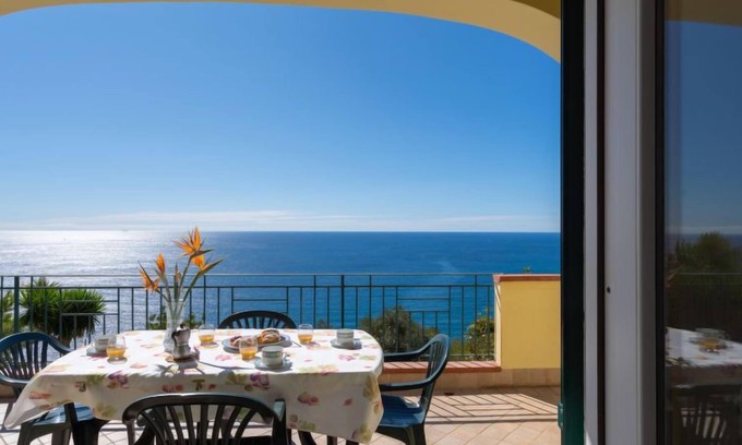 Poggi Apartment | Primavera (PGI130) by Interhome