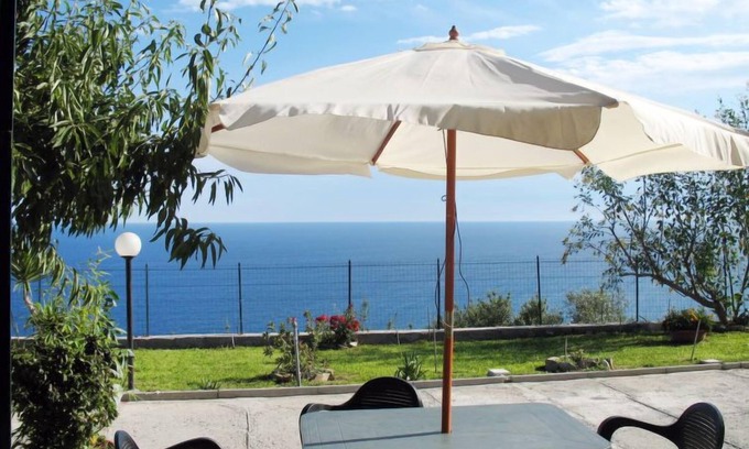 Poggi Apartment | Primavera (PGI131) by Interhome