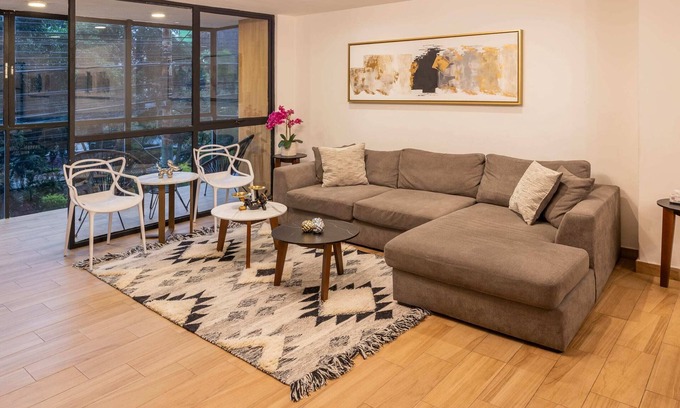 Los Morales Apartment | Prime Polanco: WiFi, TVs, Desks, Near Sights