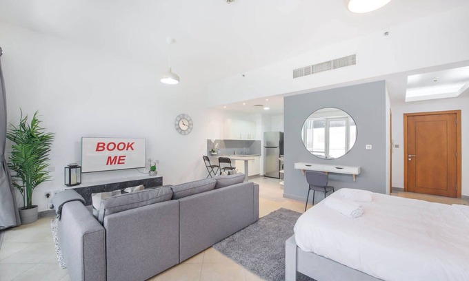 Barsha Heights Apartment | Prime Studio Stay in Barsha Heights!