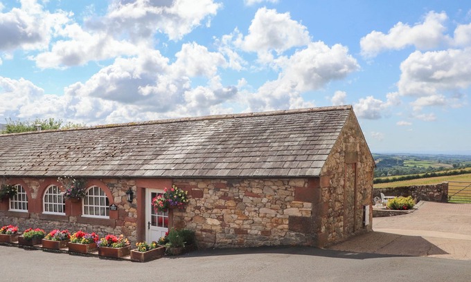 Wigton Cottage | PRIMROSE COTTAGE, character holiday cottage in Caldbeck