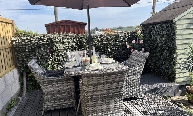 Hayle Cottage | Primrose Cottage