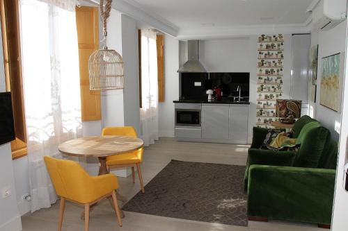 Old Town Apartment | Principia Suites