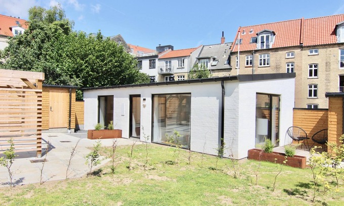 Øgadekvarteret Apartment | Private 1-BR townhouse wIth a terrace - 158