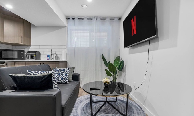 West Edmonton House | Private 2BR Basement Pet-Friendly Near WEM Free Parking Near Ravines Trails