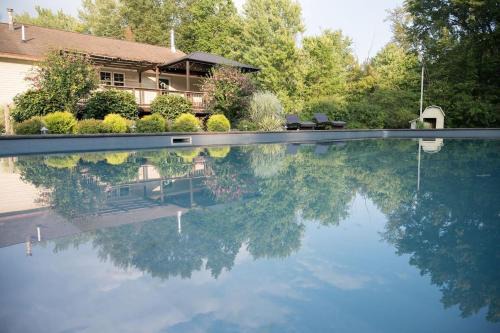 Oberlin House | Private 5-Acre Retreat In-Ground Pool Hot Tub