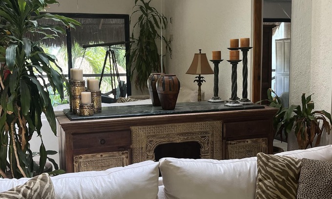 Centro - Supmza 001 Villa | Private and Spacious Apartment at the Soggy Peso Palapa Bar , and Bed & Cocktail