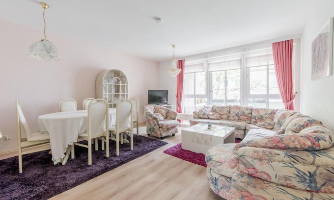 Linden-Nord Apartment | Private Apartment
