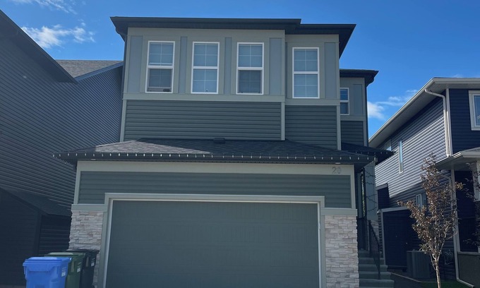 Calgary House | Private Basement close to the Mountains