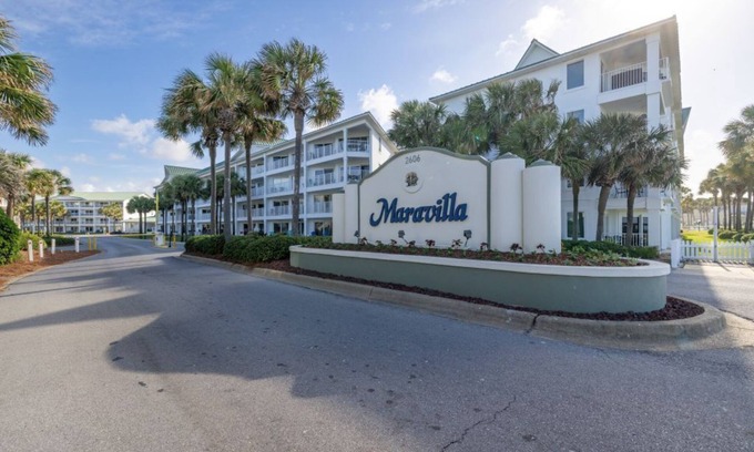 Avalon Beach Estates Condo | Private Beach - 4 Chairs/2 Umbrellas set up - Pickleball - Kid Friendly