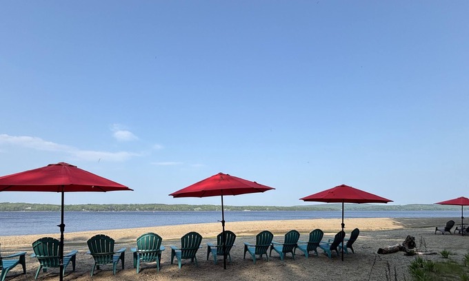 Sandy Point House | "🌊🏖️ Private beach🌲🏞️ Acadia?. 🦞🛥️ Bar Harbor😴 Sleeps 20🐾🐶 Pet friendly❤️affordable