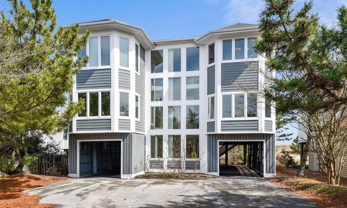 Bethany Beach House | PRIVATE BEACH GATED COMMUNITY! Exceptional OCEAN FRONT beach home is brimming with casual elegance and just perfect for families vacationing together!