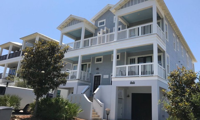 Inlet Beach House | *PRIVATE BEACH* *PRIVATE POOL* *ELEVATOR* *12 BEACH BIKES*