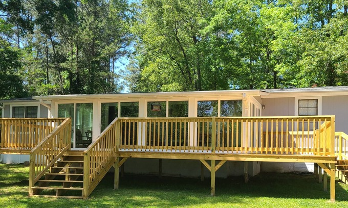 Ridgeway House | #Private boat ramp, remodeled house, lake front & gorgeous views!