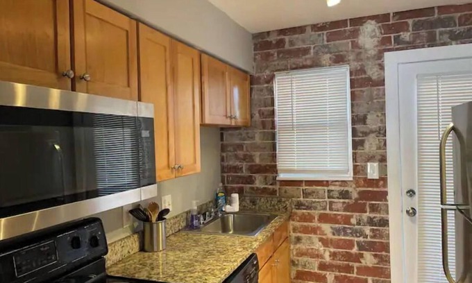 Mechanicsville Condo | Private condo peaceful condo minutes from GA DOME